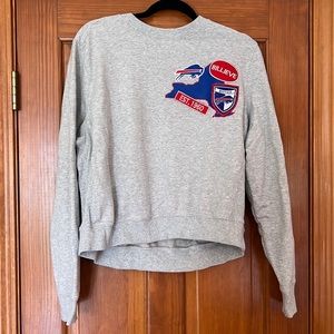 Women’s XL Buffalo Bills crewneck. Semi cropped. Patchwork. Worn 1x. Smoke free